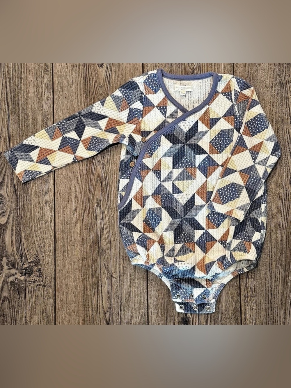 Grayson Collective Geometric Triangle Kimono Onesie 24M